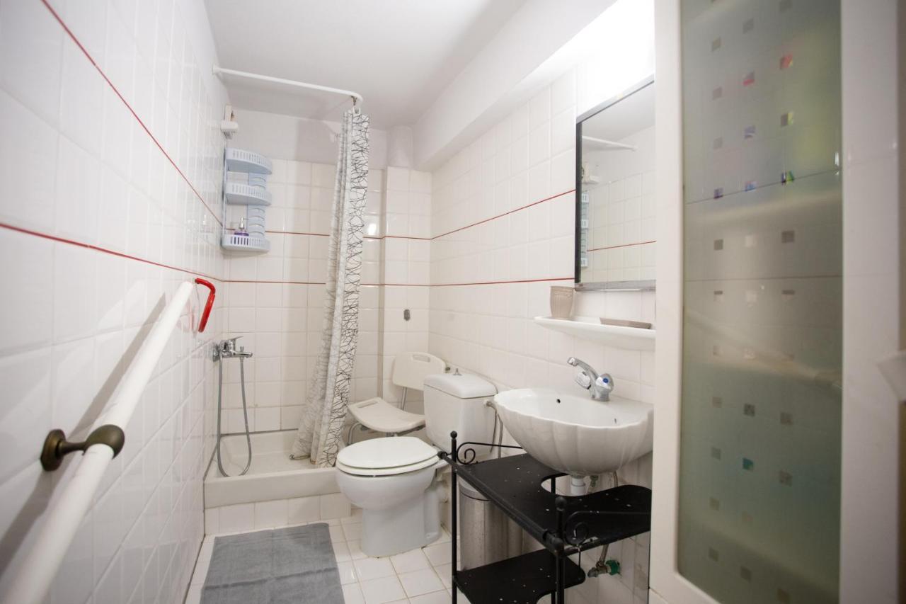 Traditional Villa Appartment With Garden, Also For Gatherings ,15 Minutes From Thessaloniki Airport Eksteriør billede