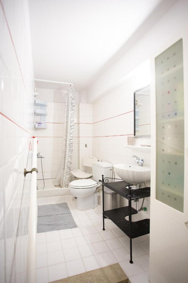 Traditional Villa Appartment With Garden, Also For Gatherings ,15 Minutes From Thessaloniki Airport Eksteriør billede