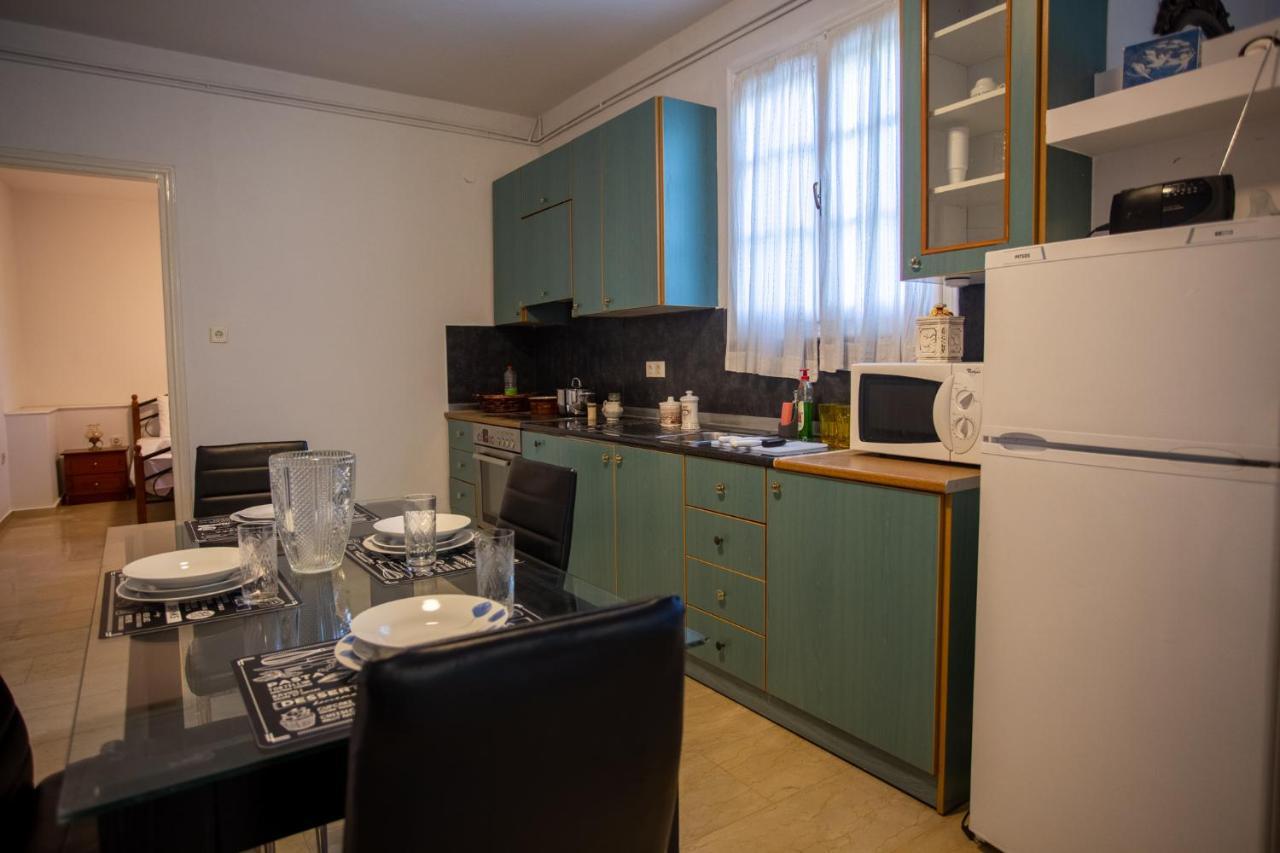 Traditional Villa Appartment With Garden, Also For Gatherings ,15 Minutes From Thessaloniki Airport Eksteriør billede