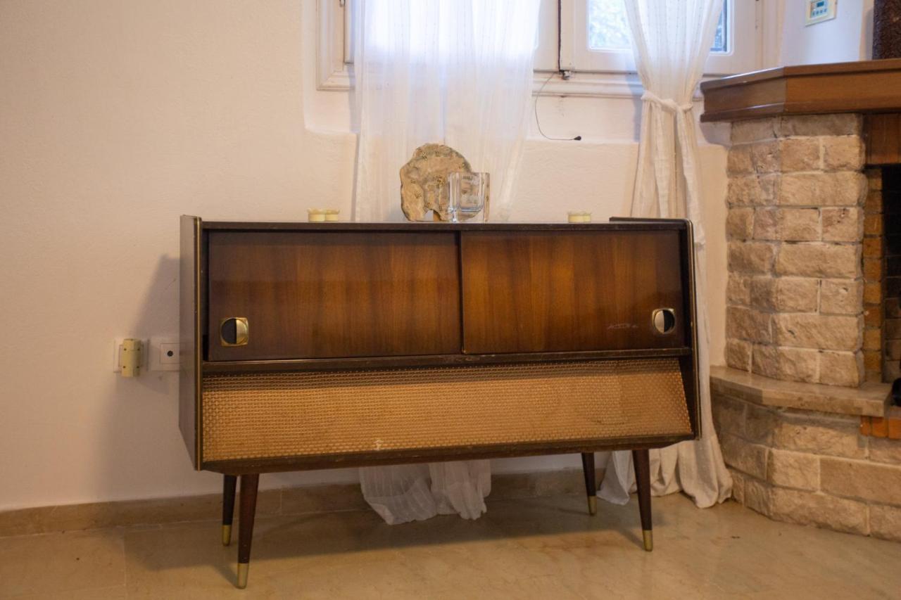 Traditional Villa Appartment With Garden, Also For Gatherings ,15 Minutes From Thessaloniki Airport Eksteriør billede